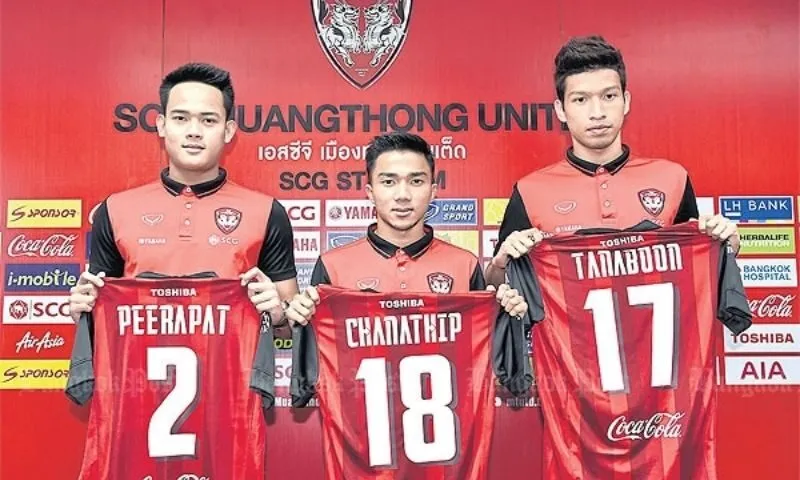 Chanathip Songkrasin jersey number là gì?